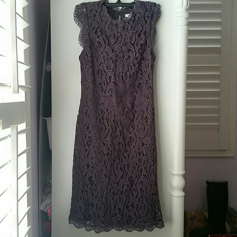 Lace dress w/ back cut outs